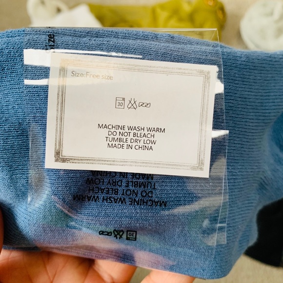 Emoji 😂 😍😘🙄️😊XOXO SOCKS(6 pairs) - Picture 7 of 8